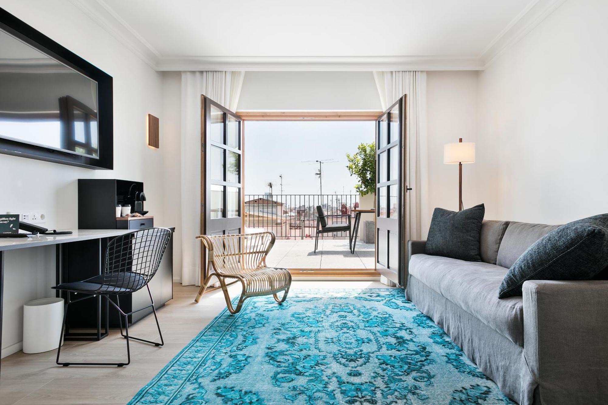 Suite with Terrace,1678681565:JPEG