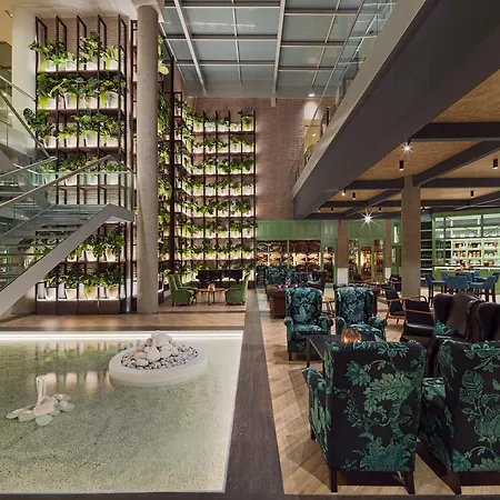 H10 Marina Barcelona-3
